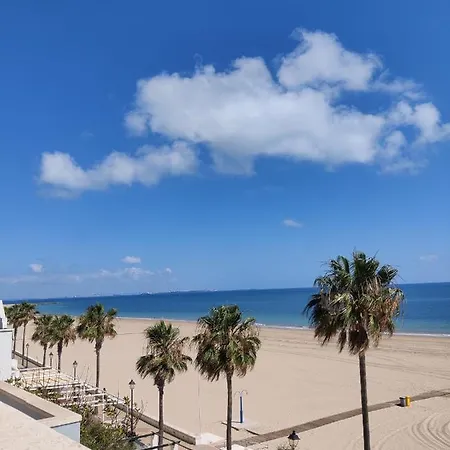 ático Al Sol En Primera Línea De Playa Rota